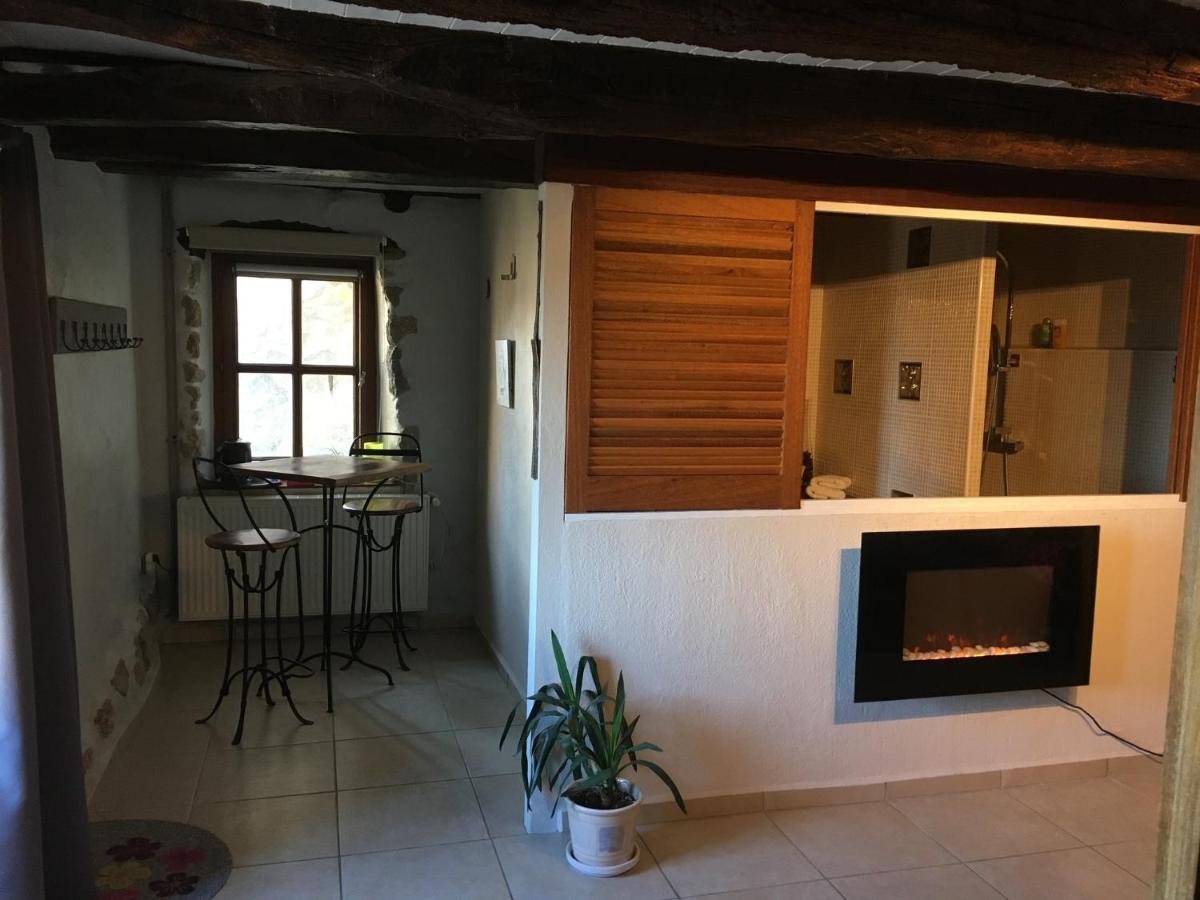 Ferme De Simondon Plats Exterior photo